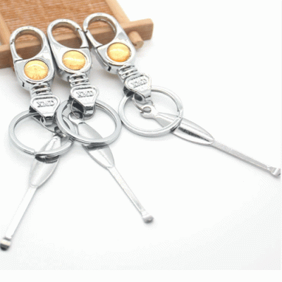 CK-44 Metal keychain with ear pick hanging on waist